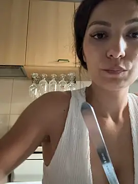 Anna_Lewis live cam on StripChat