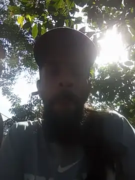 hairy_mannn webcam