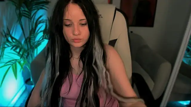 AmeliaRiviera live cam on StripChat