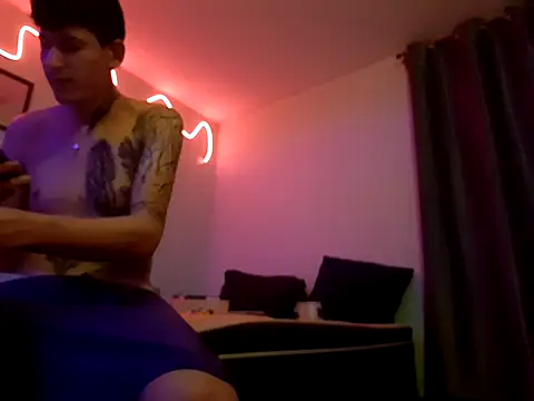 cheekyboyx webcam
