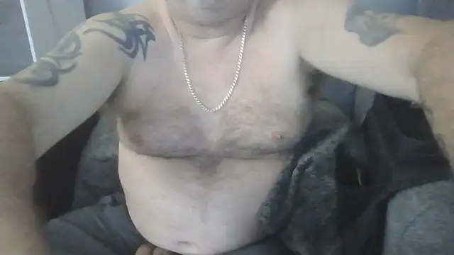 naturistmale45 (M mature) - Be naked outdie
