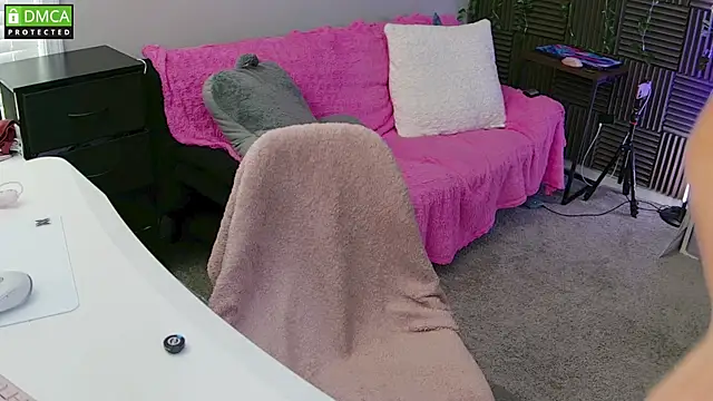 Cosmic_Rose webcam
