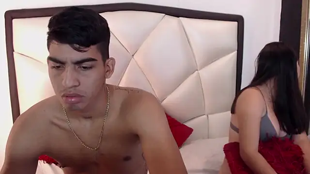 Milo_and_Mily webcam