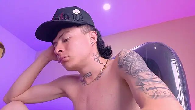 Nascary_Fox webcam