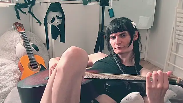 CeriseLapine webcam