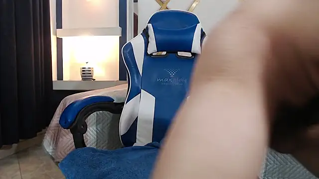 lilith_ayanami webcam