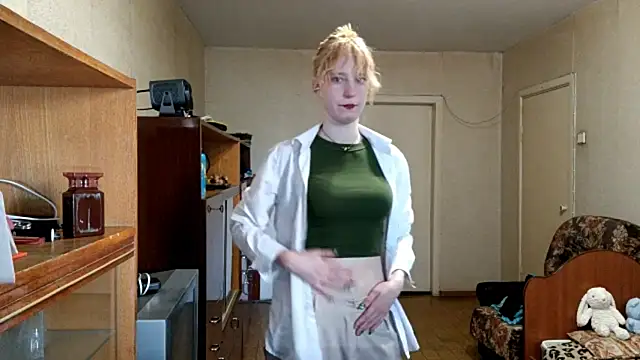 CuteLittleAngel webcam
