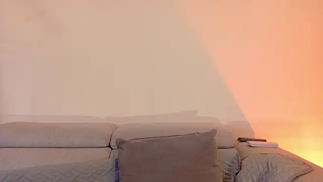 Layla-Hott webcam