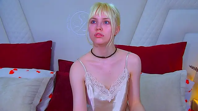 HannahHollis live cam on StripChat