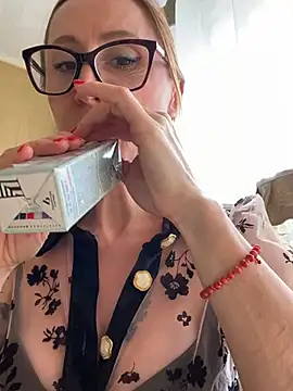LauraDavis webcam