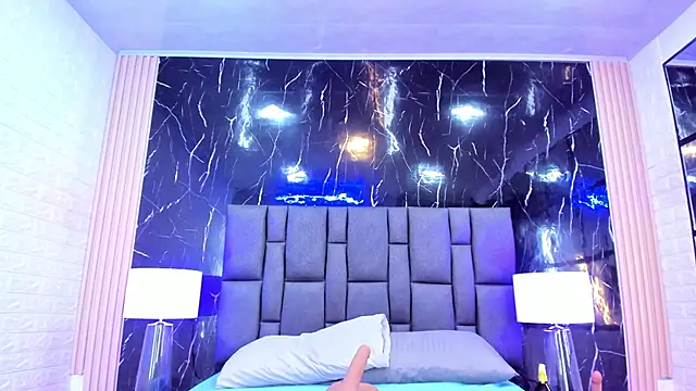 BustyGlow webcam