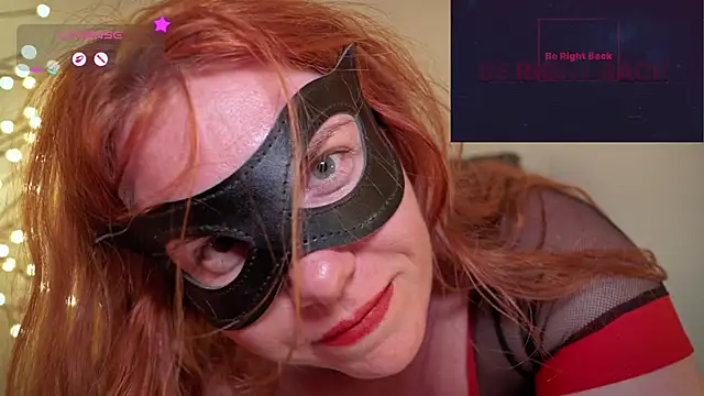 GingerAleMILF webcam