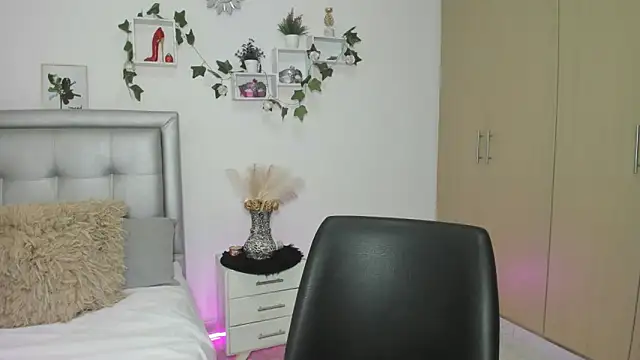 mia_star_2 webcam