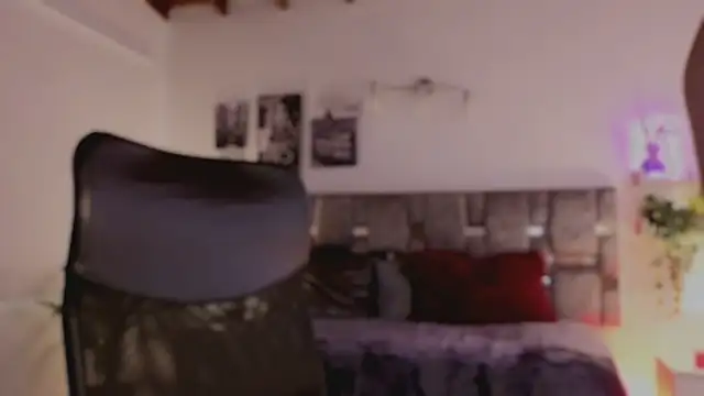 emilyrouxe webcam