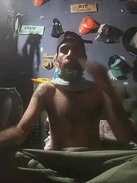 hairy_mannn webcam