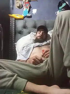 hairy_mannn webcam