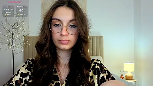 Real_cutie1 webcam