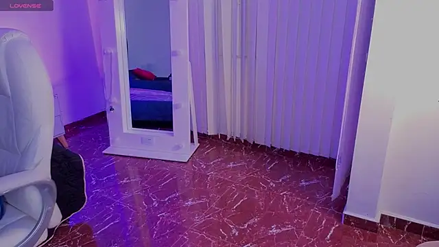 _sharlotte777 webcam