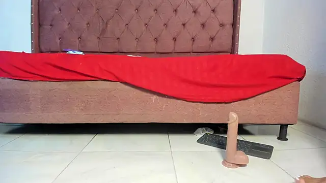 lau_hotfox webcam