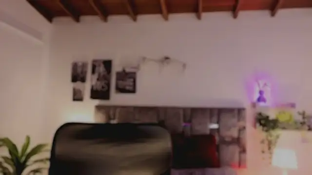 emilyrouxe webcam
