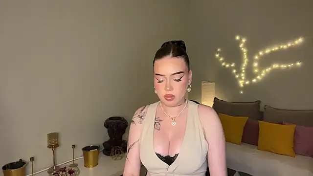 mistress_of_hearts webcam