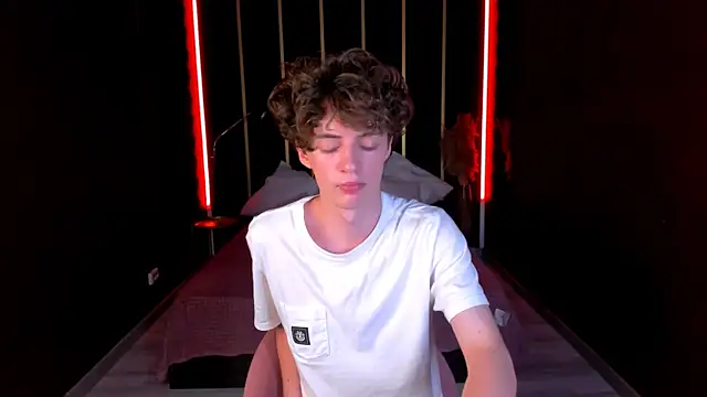 LukeSweet live sex cam