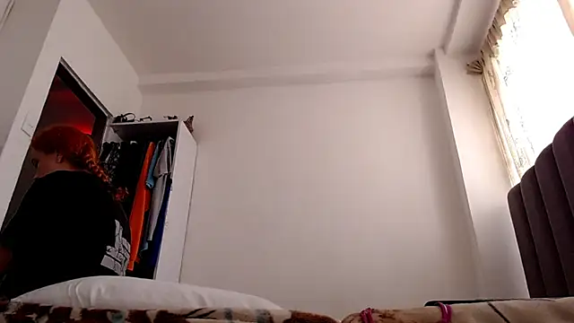 saara_johnson496 webcam