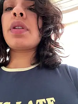 Alice_surprise webcam