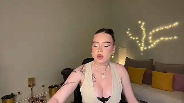 mistress_of_hearts webcam