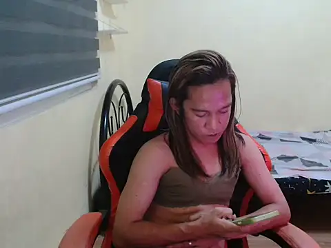 ashelyxyn69xx webcam