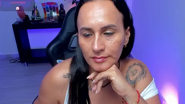 Sara_Charmy