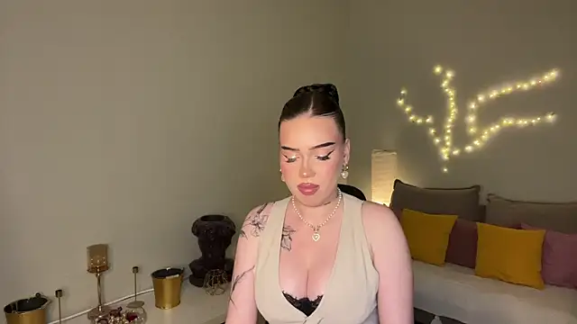 mistress_of_hearts webcam