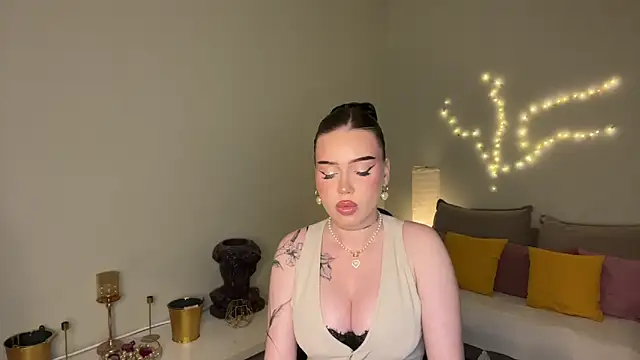 mistress_of_hearts webcam