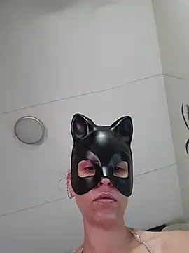 SweetSun69 webcam