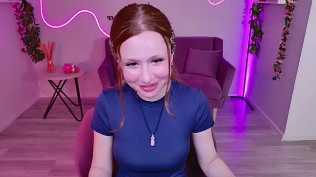 AuroraBabyDoll webcam