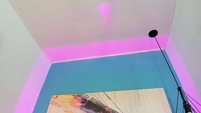 Luna_roose1 webcam