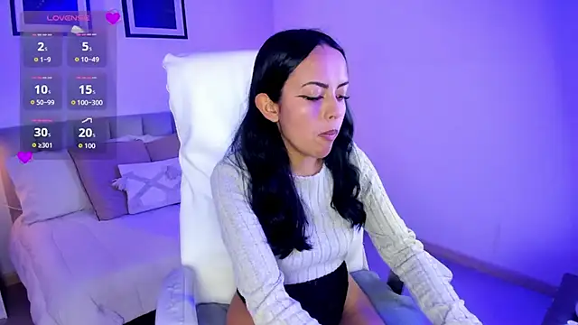 Madisson_Bluee webcam