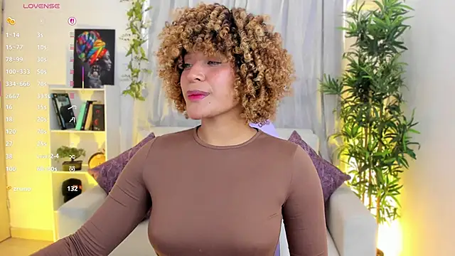 natty_romanof_18 webcam