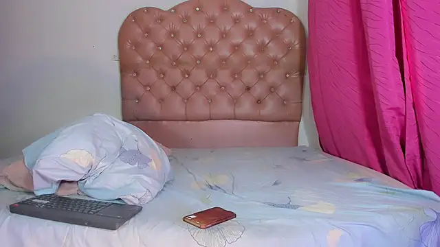 Valentina_Horny777 webcam