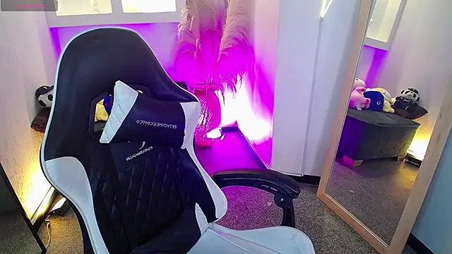 melodyy_as webcam