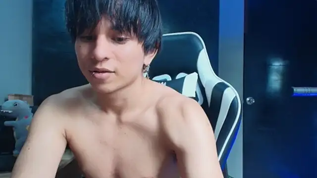 raikougame (M twink) - public cumshot