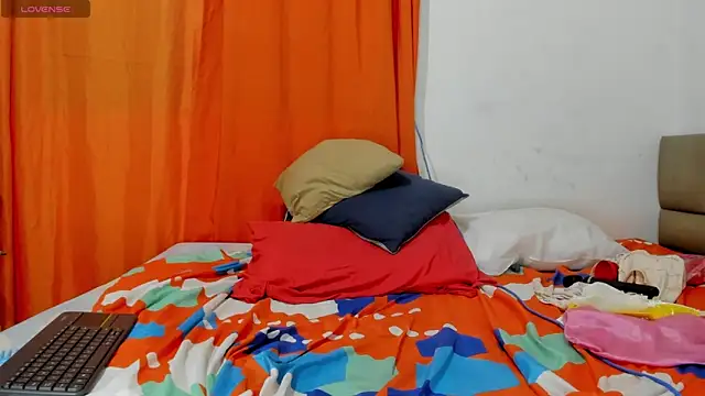 lilybaudyn_ webcam