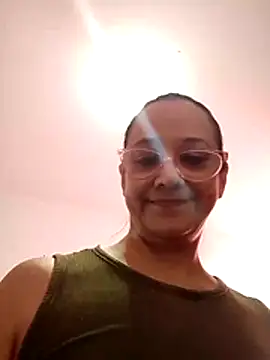 nicolle_milf1978 webcam
