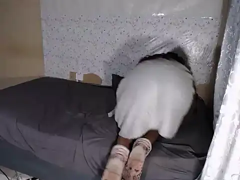 BendMeOverXX webcam