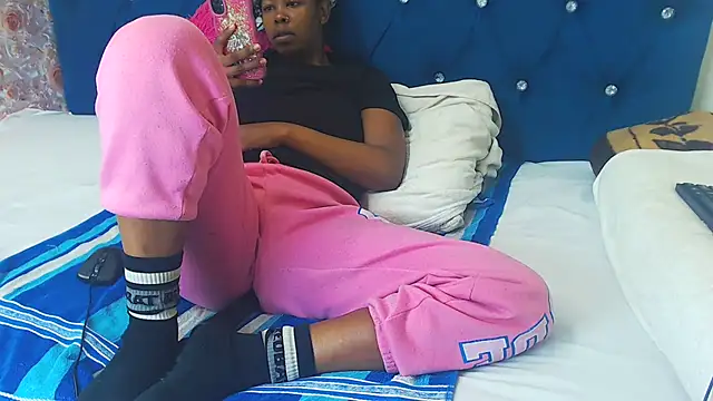 Sexy_Baddie live cam on StripChat