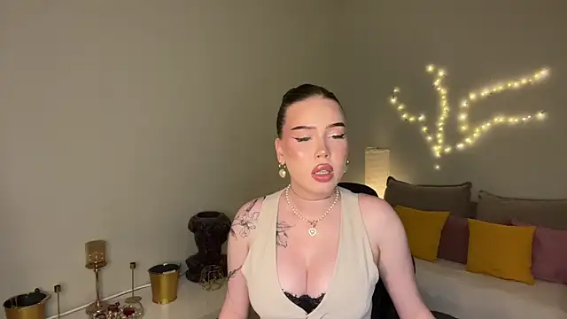 mistress_of_hearts webcam