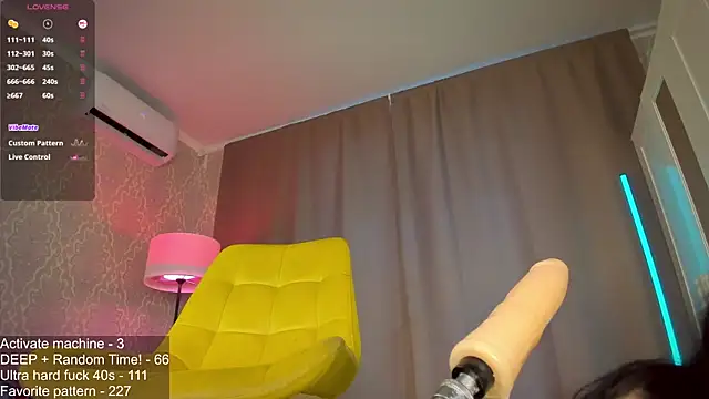 Juicy_Vikki webcam