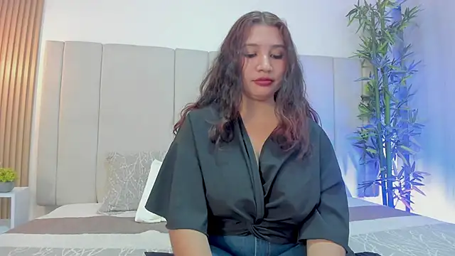 Victoria_Rosee webcam
