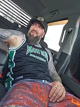 Beardedtattood live sex cam