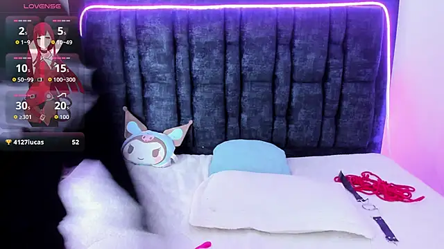 Aurora_Doll_